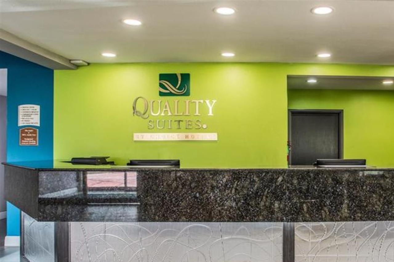 Quality Suites Lake Charles Downtown Exteriör bild